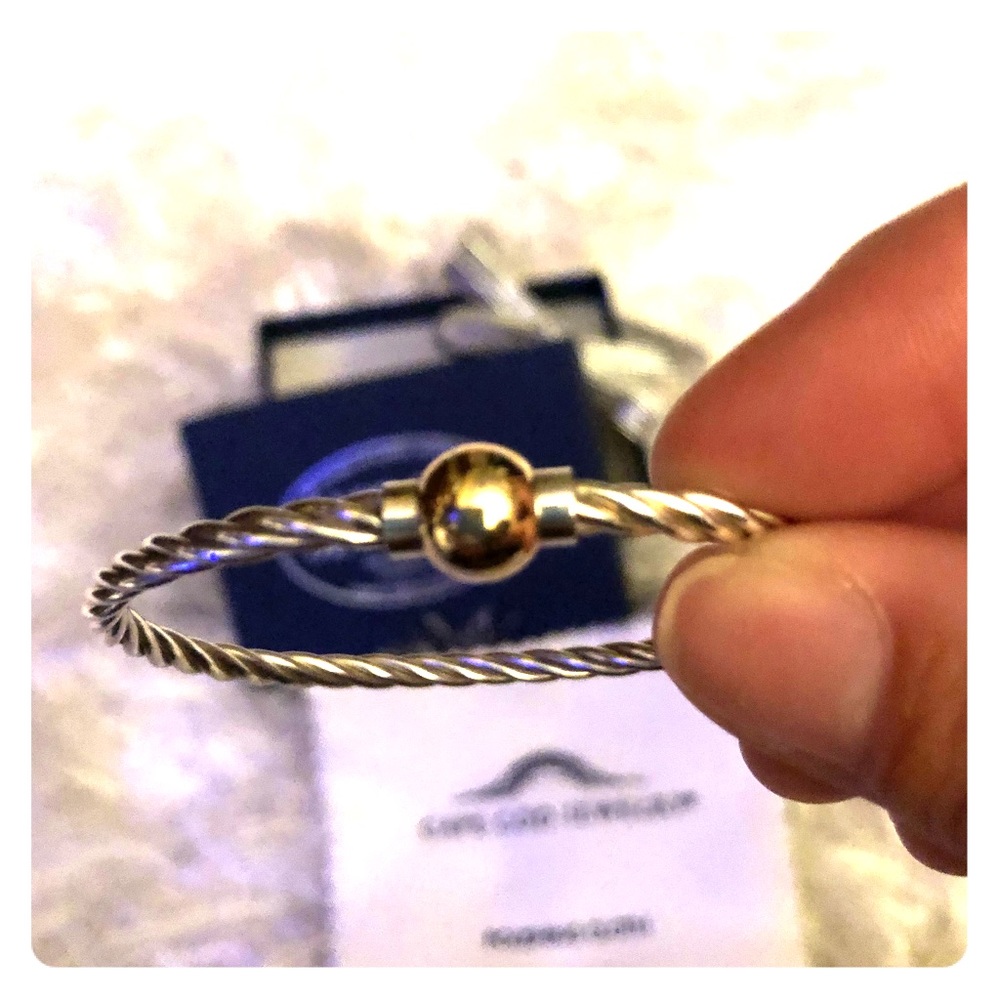 Cape Cod Twist Single Ball Bracelet